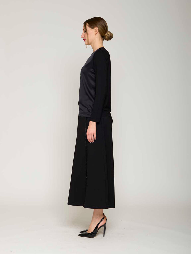 T-shirt bimaterica in raso e jersey con dettagli lurex