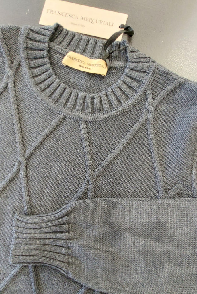 Maglia in pura lana lavorazione a rilievo