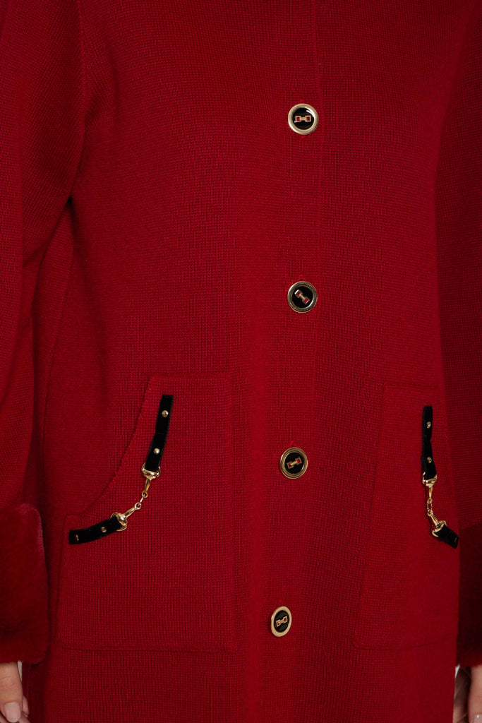Caldo giaccone rosso rubino